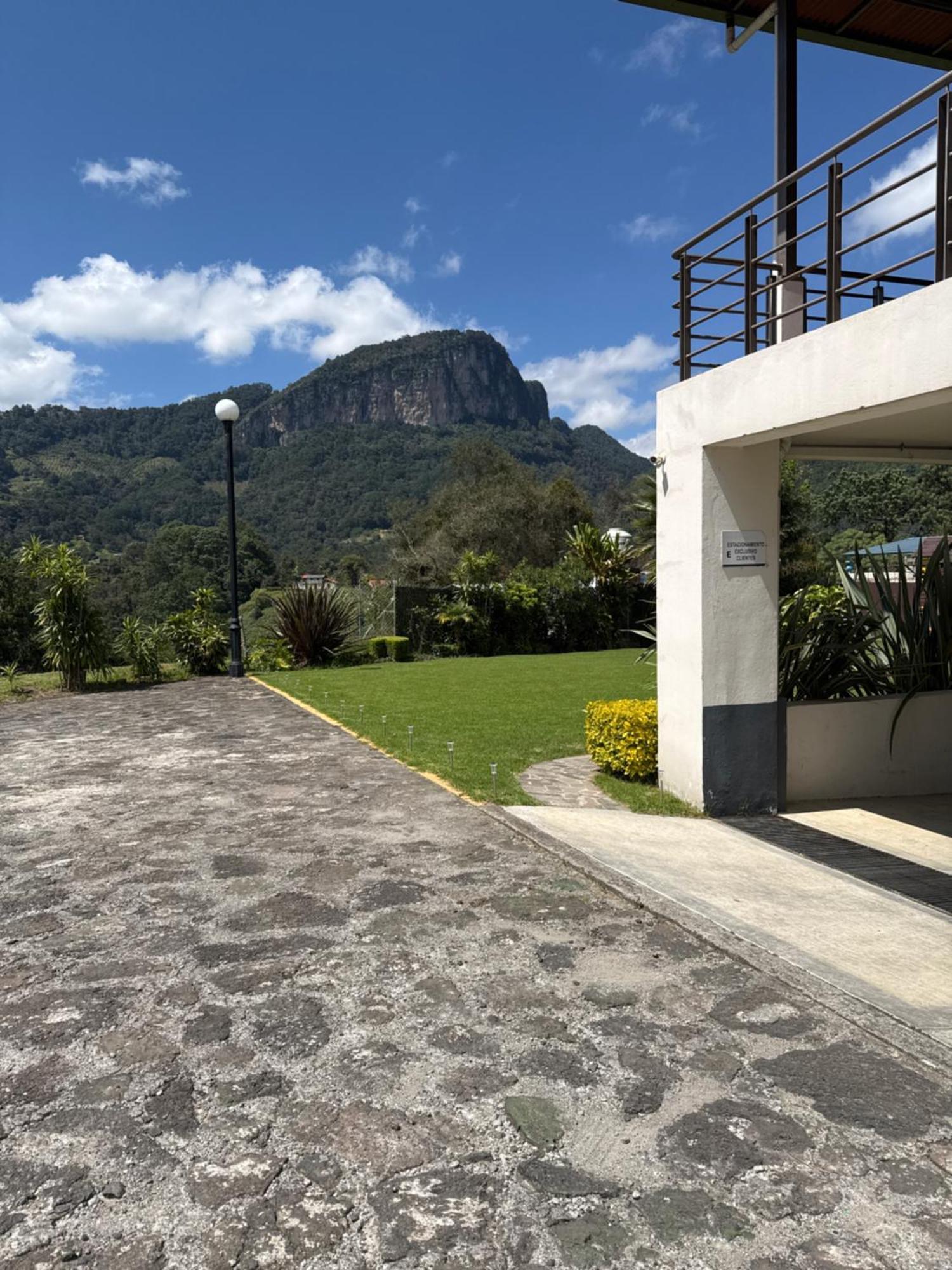 Hotel Suites Don Miguel Tlatlauquitepec ภายนอก รูปภาพ